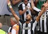 Joelinton merayakan golnya dalam laga Newcastle United vs Southampton di Liga Inggris