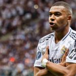Kylian Mbappe rayakan golnya ke gawang Atalanta