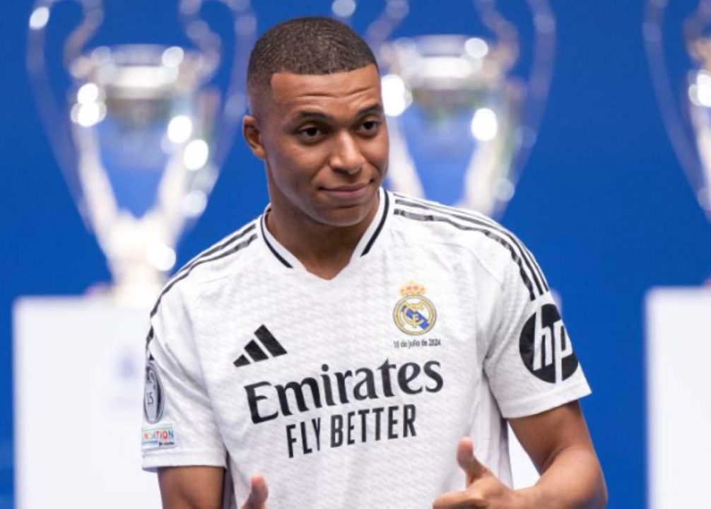 Kylian Mbappe saat diperkenalkan sebagai pemain Real Madrid