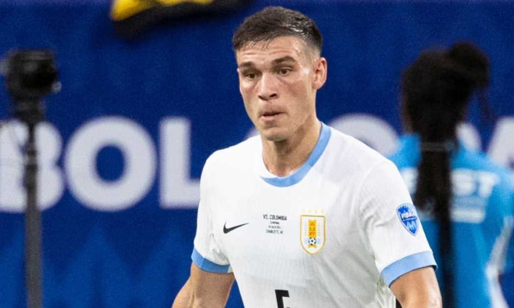 Manuel Ugarte dikenal dengan kemampuan merebut bola