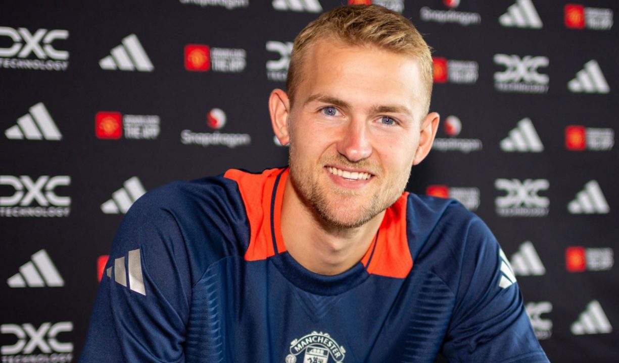 Matthijs De Ligt akhirnya resmi menjadi pemain Manchester United