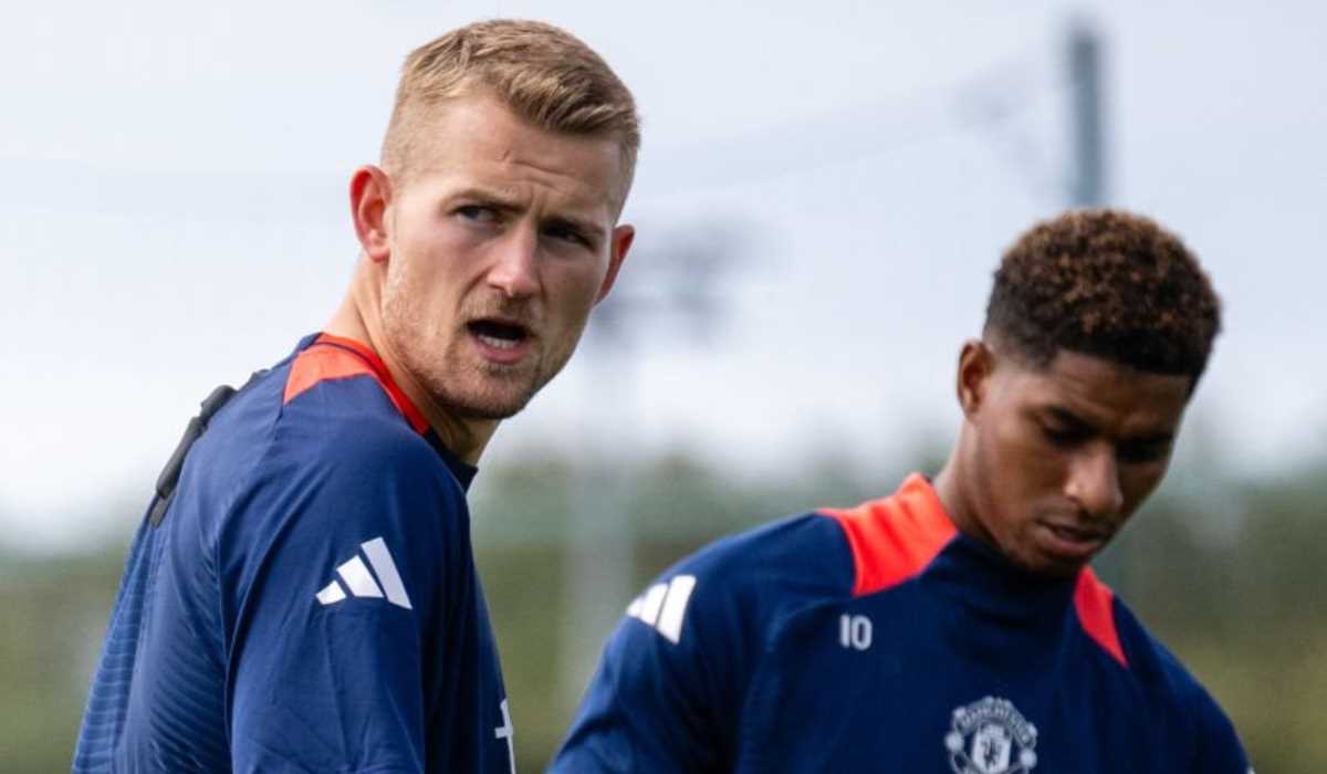 Matthijs de Ligt siap debut untuk Manchester United