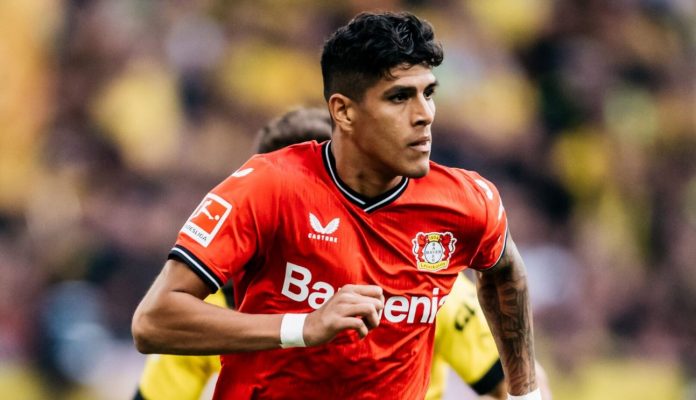 Piero Hincapie pemain Bayer Leverkusen incaran Liverpool