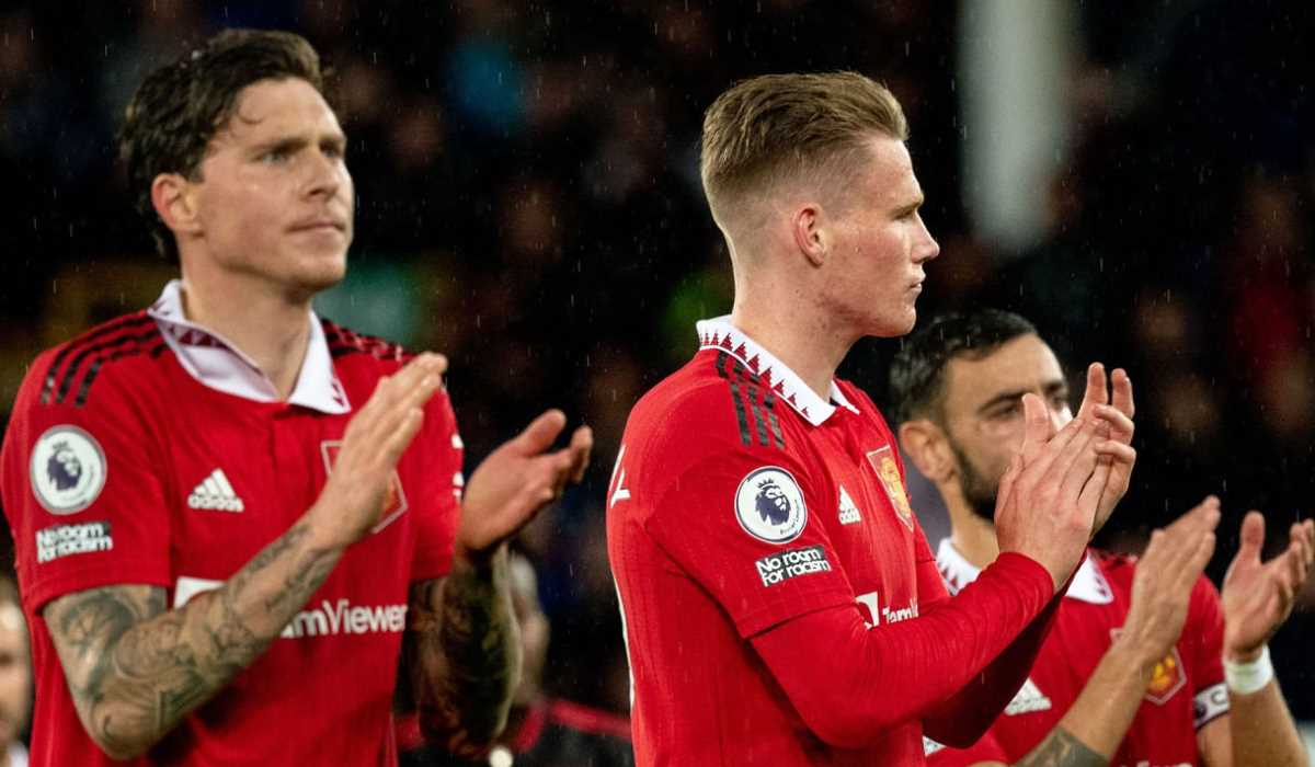 Victor Lindelof dan Scott McTominay masuk daftar jual Manchester United