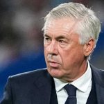 Carlo Ancelotti saat mengawasi pertandingan Real Madrid