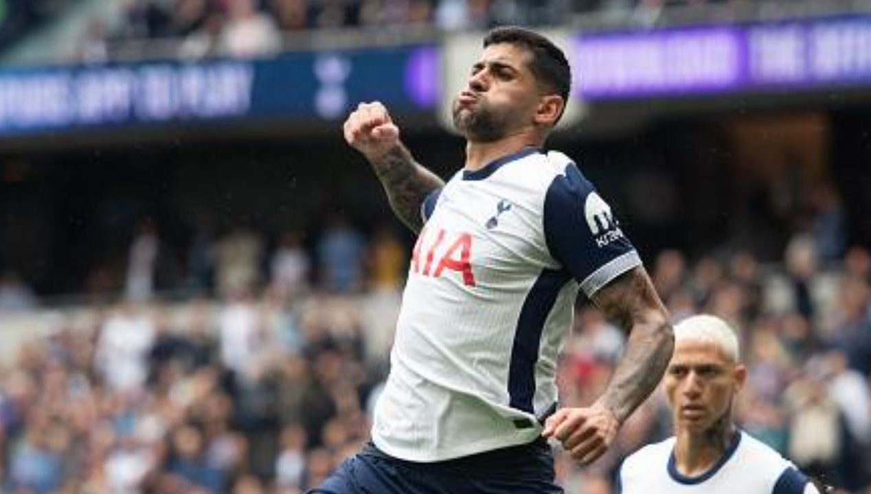 Cristian Romero pemain Tottenham Hotspur