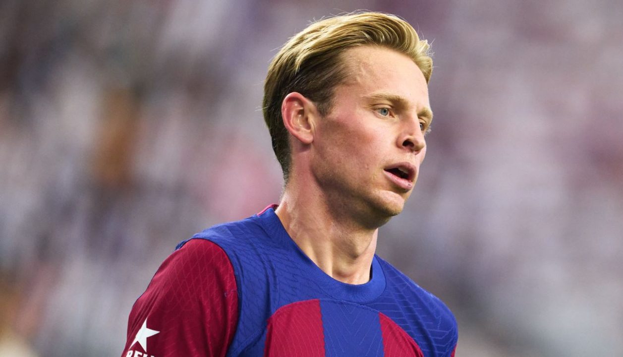 Frenkie De Jong pemain Barcelona target transfer Manchester United