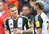 Harvey Barnes rayakan gol bersama Joelinton