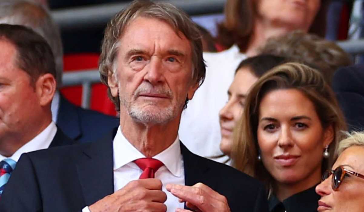 Jim Ratcliffe di sebuah laga Manchester United