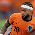 Memphis Depay saat berlaga untuk Belanda