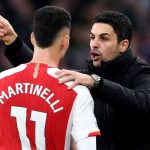 Pelatih Arsenal Mikel Arteta dan Gabriel Martinelli