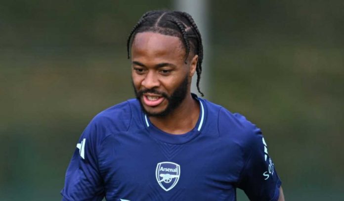 Raheem Sterling saat berlatih di Arsenal