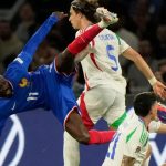 Arsenal Apes Bener! Riccardo Calafiori Cedera Ketiban Dembele Saat Italia Kalahkan Prancis Riccardo Calafiori cedera aneh saat laga Prancis vs Italia di UEFA Nations League