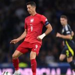 Robert Lewandowski Saat Bermain di Laga Polandia vs Skotlandi