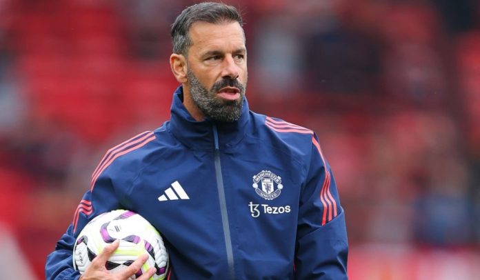 Ruud van Nistelrooy di sesi latihan Manchester United