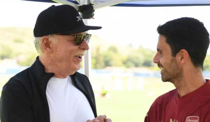 Stan Kroenke bersama Mikel Arteta