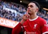 Trent Alexander-Arnold selebrasi usai cetak gol