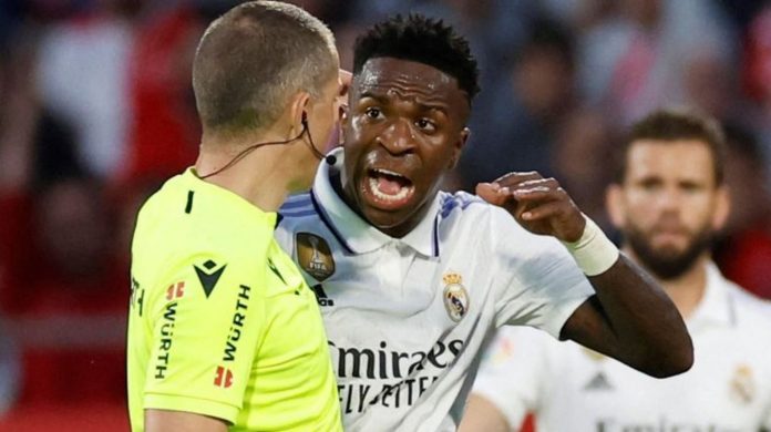 Vinicius Junior banyak menerima kartu kuning musim ini