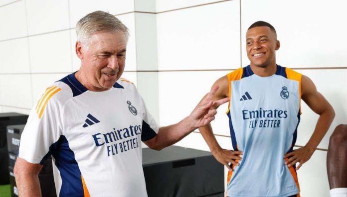 Carlo Ancelotti pelatih Real Madrid bersama Kylian Mbappe