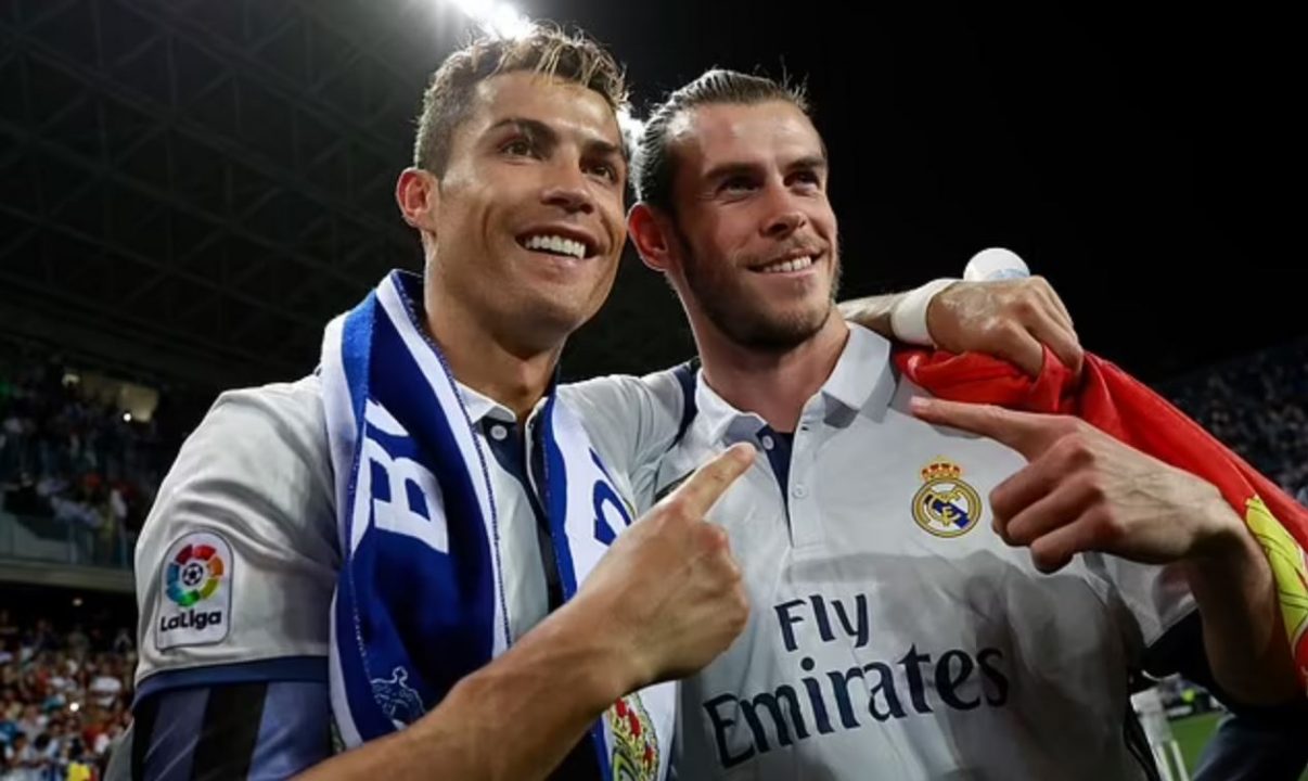 Cristiano Ronaldo dan Gareth Bale pernah nyaris gabung Manchester United di tahun 2013