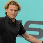 Diego Forlan memulai karir tenis profesional