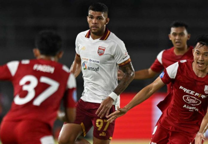 Duel Persis Solo vs Borneo FC