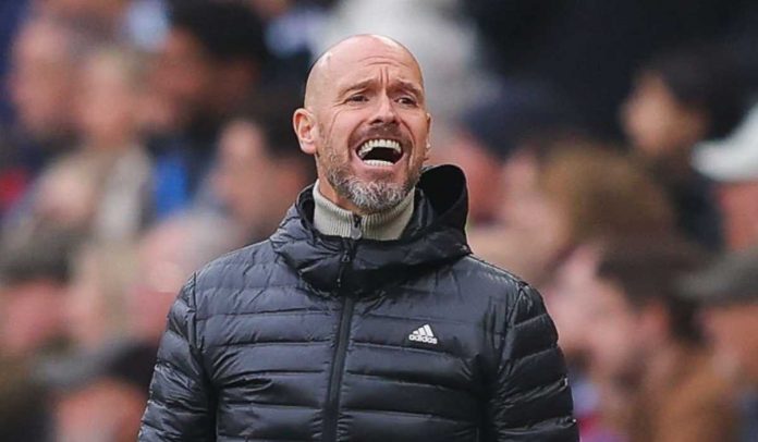 Erik ten Hag berteriak kepada pemainnya