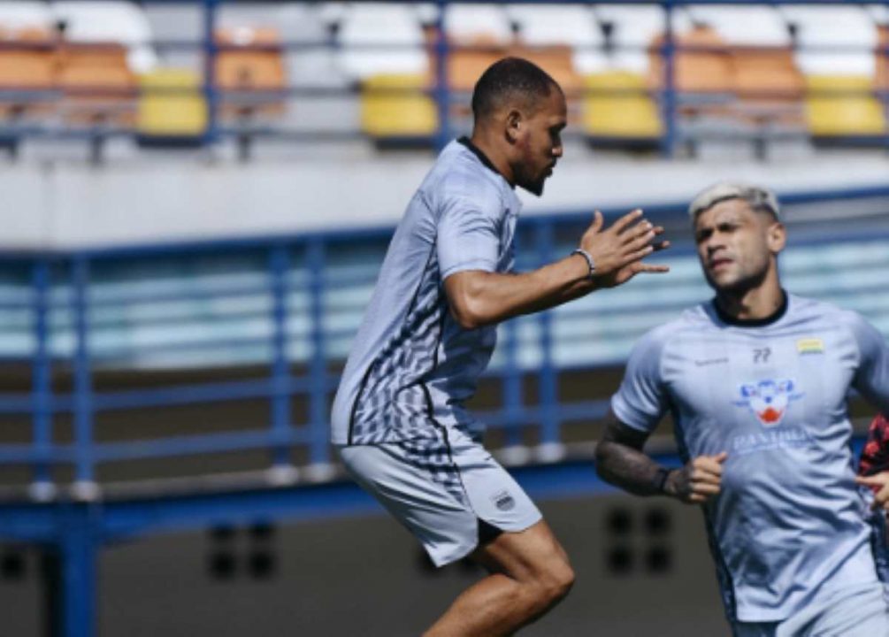 Latihan Persib Bandung jelang menjamu Persebaya