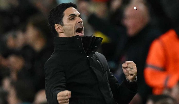 Mikel Arteta rayakan gol Arsenal