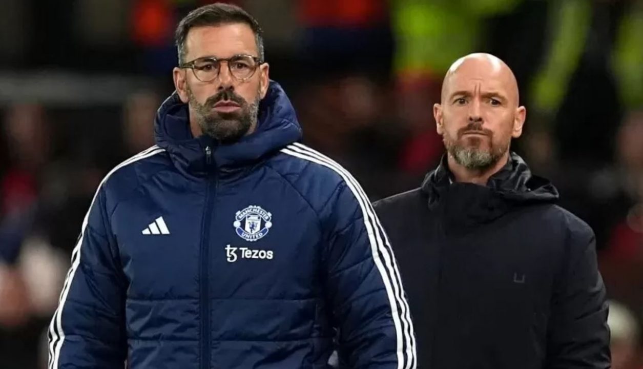 Pelatih Manchester United Erik Ten Hag dan Ruud Van Nistelrooy