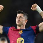 Robert Lewandowski kini menjadi pemain dengan catatan gol terbanyak ketiga setelah Lionel Messi dan Cristiano Ronaldo