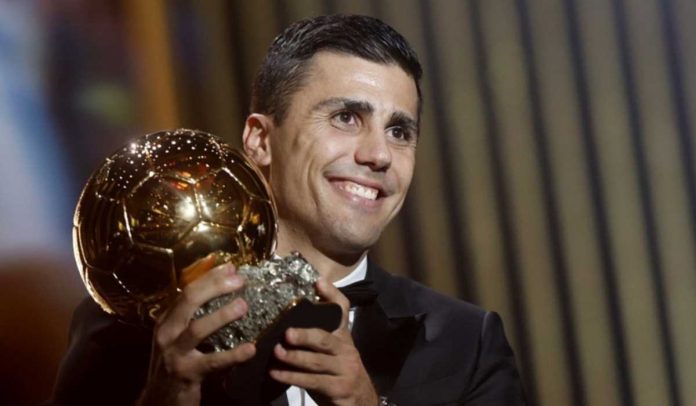 Rodri memenangkan penghargaan Ballon d'Or 2024