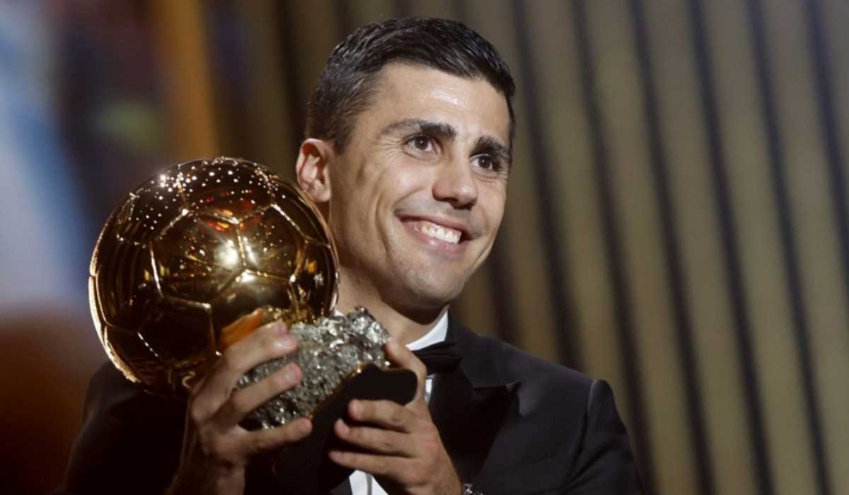 Rodri memenangkan penghargaan Ballon d'Or 2024