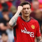 Victor Lindelof pemain Manchester United