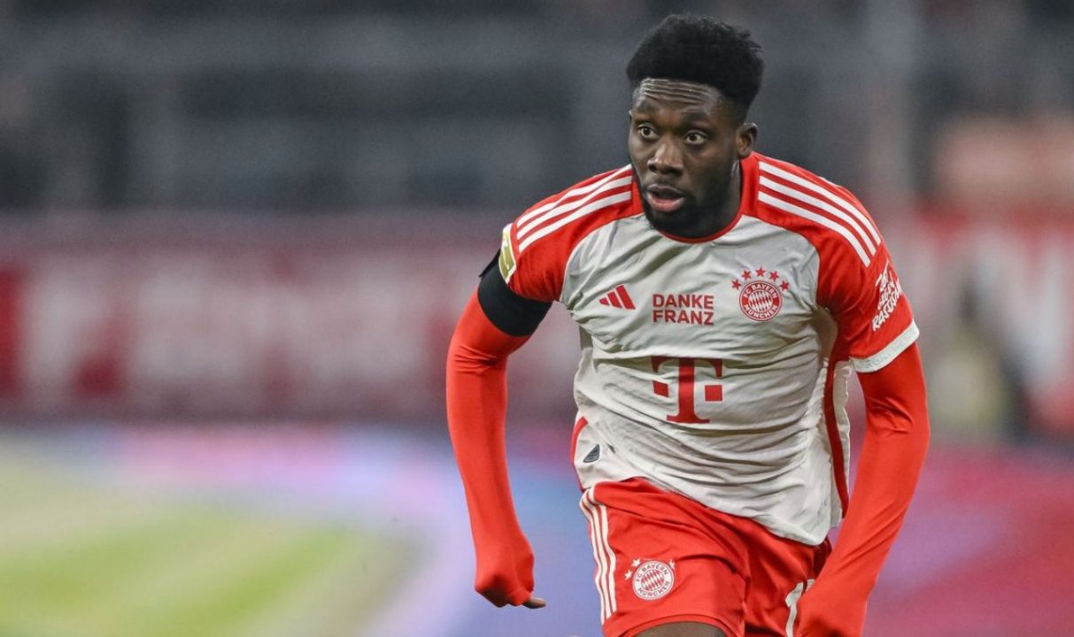 Alphonso Davies pemain Bayern Munchen