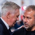 Carlo Ancelotti berbicara dengan Hansi Flick