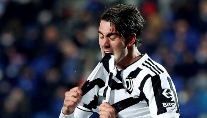 Dusan Vlahovic pemain sepak bola Juventus