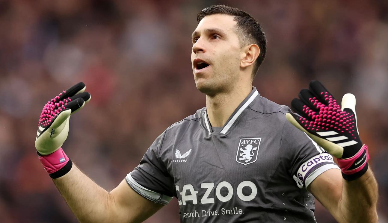 Emiliano Martinez - Aston Villa & Argentina