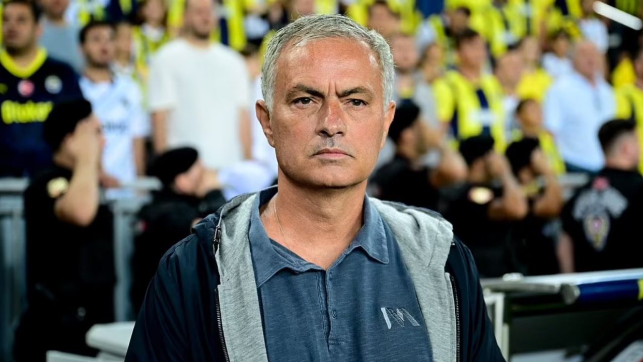 Jose Mourinho pelatih Fenerbahce (2)