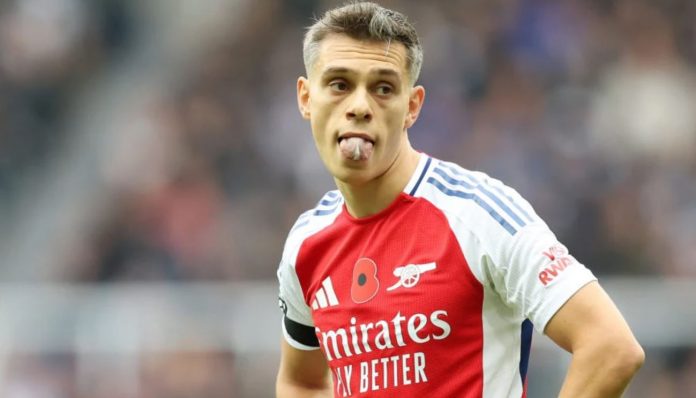 Leandro Trossard pemain Arsenal