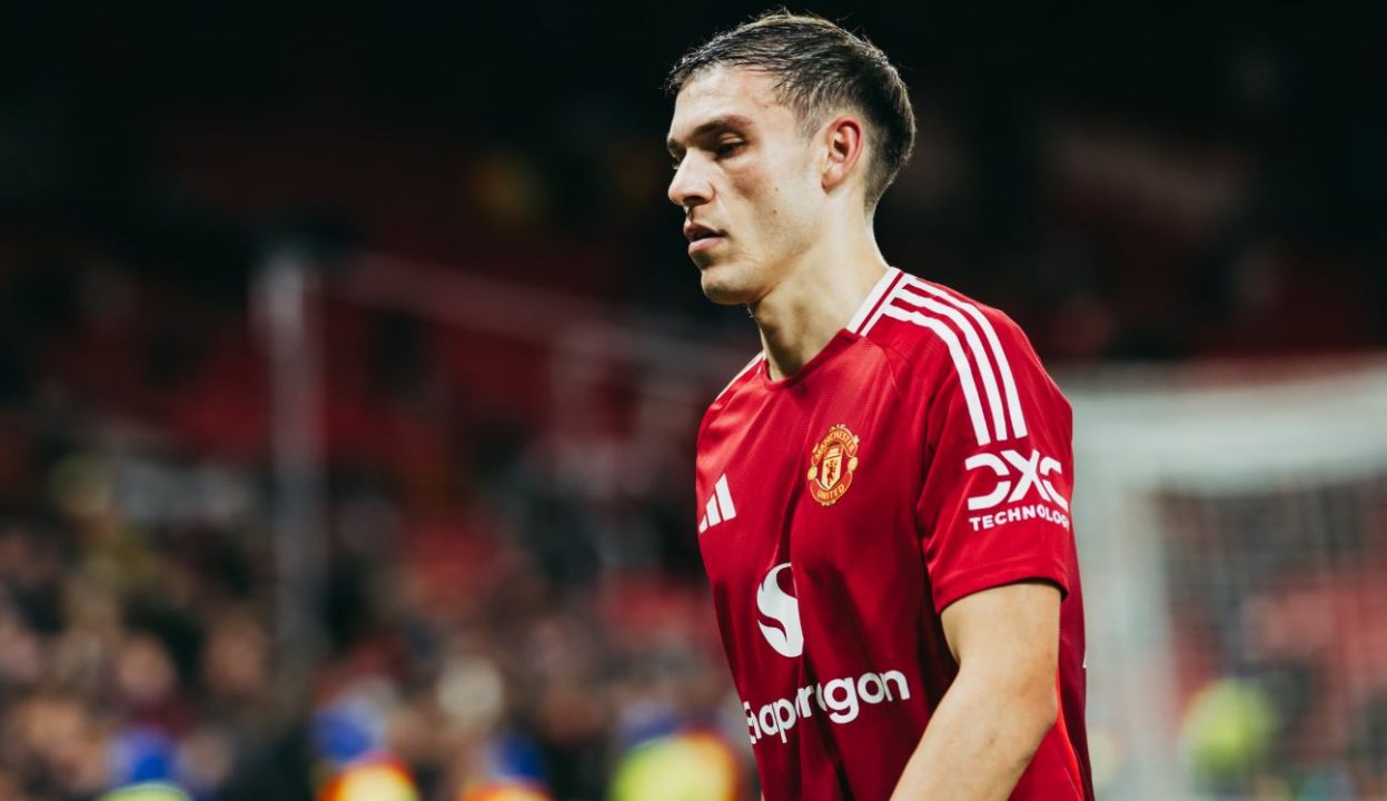 Manuel Ugarte pemain Manchester United