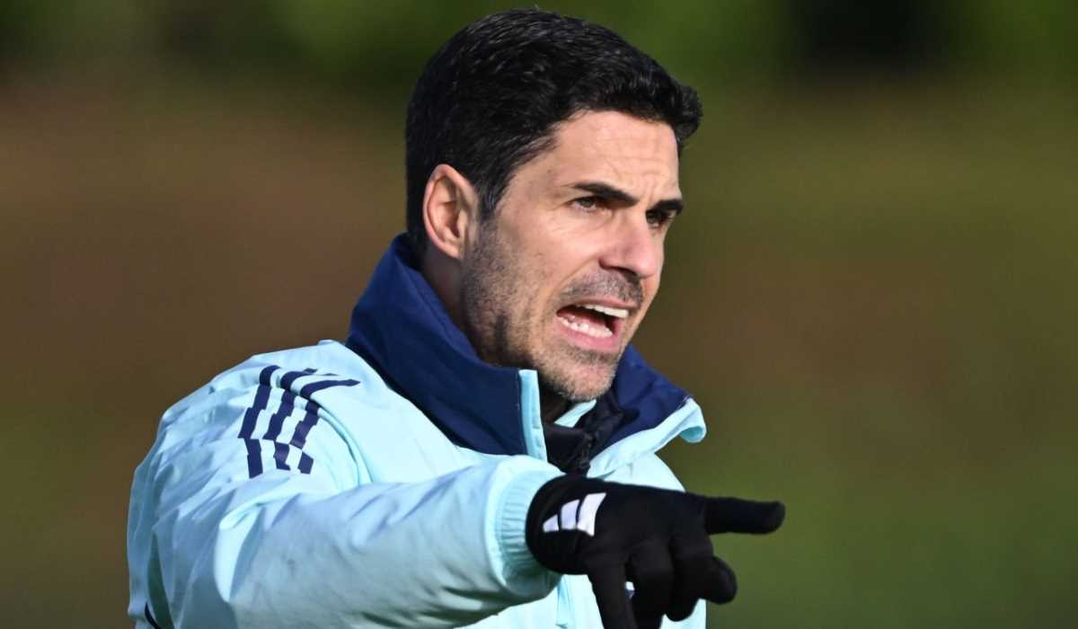 Mikel Arteta di sesi latihan Arsenal