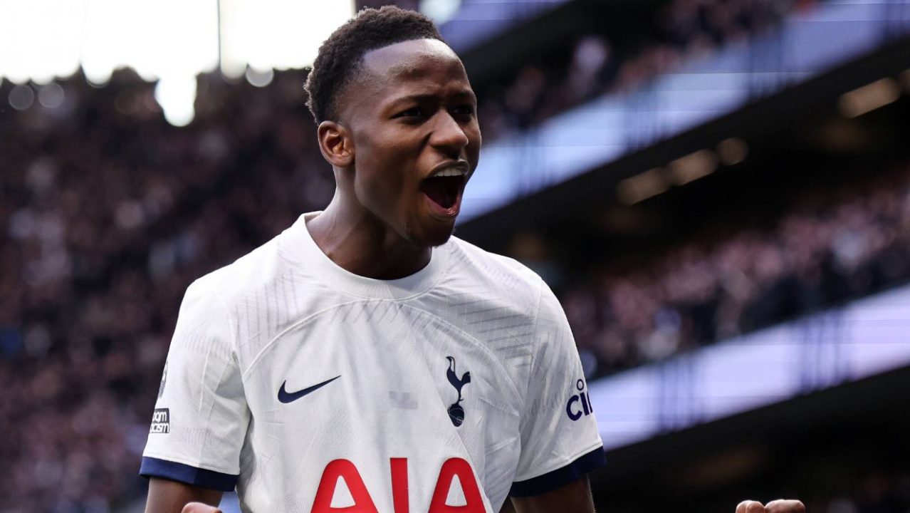 Pape Matar Sarr pemain Tottenham Hotspur