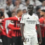 Reaksi Ferland Mendy saat pemain Milan rayakan gol