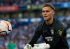 Bart Verbruggen kiper Brighton target transfer Manchester United