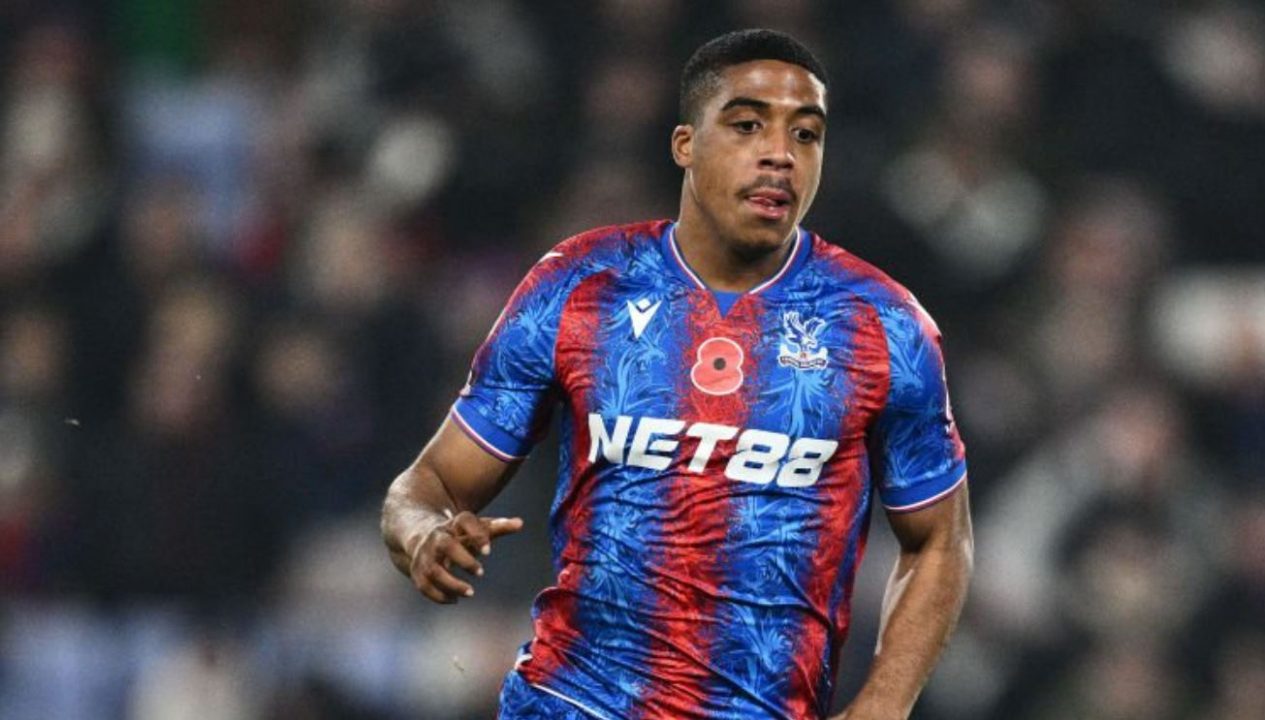 Caleb Kporha pemain sepak bola Crystal Palace