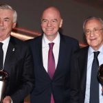 Carlo Ancelotti, Gianni Infantino, Florentino Perez, dan Vinicius Junior berfoto bersama