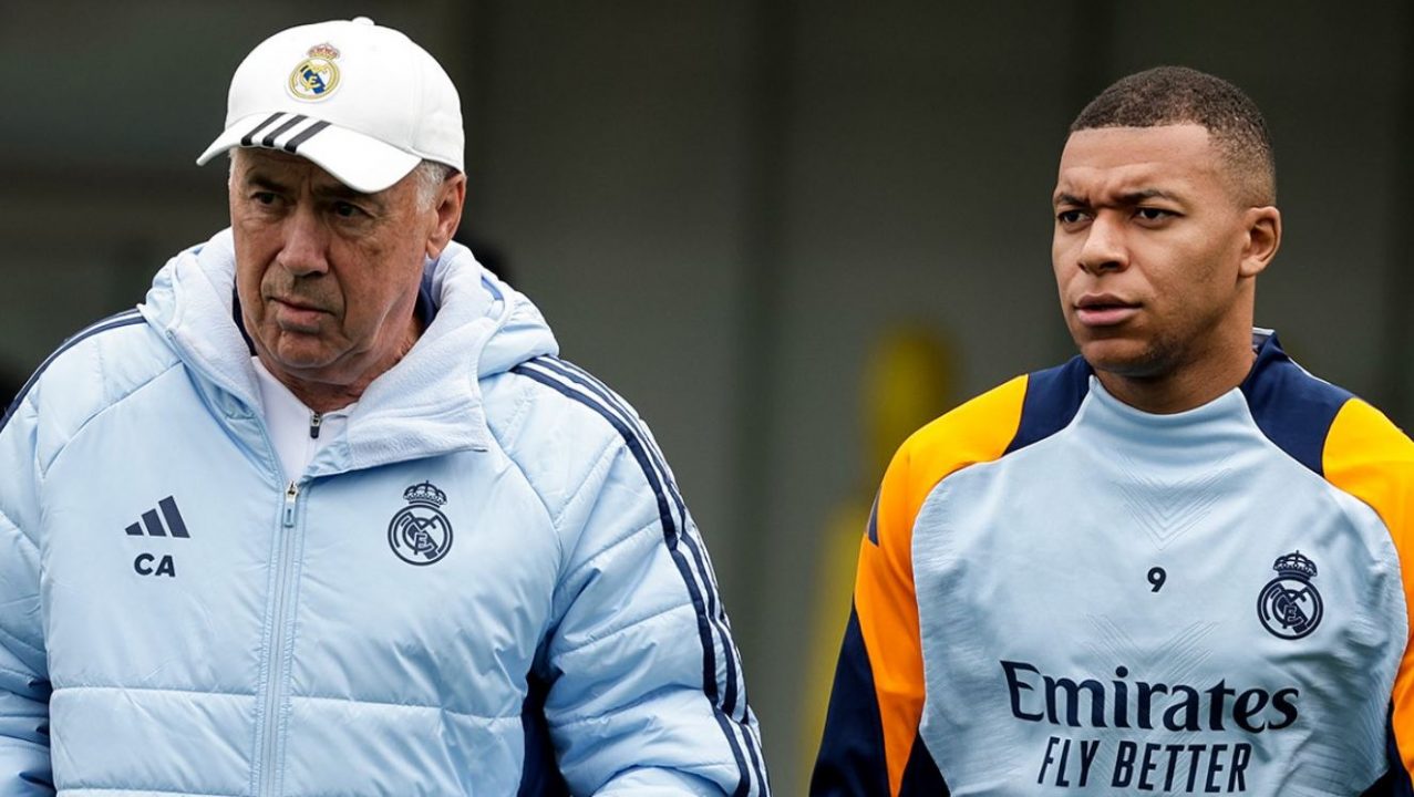 Carlo Ancelotti dan Kylian Mbappe - Real Madrid