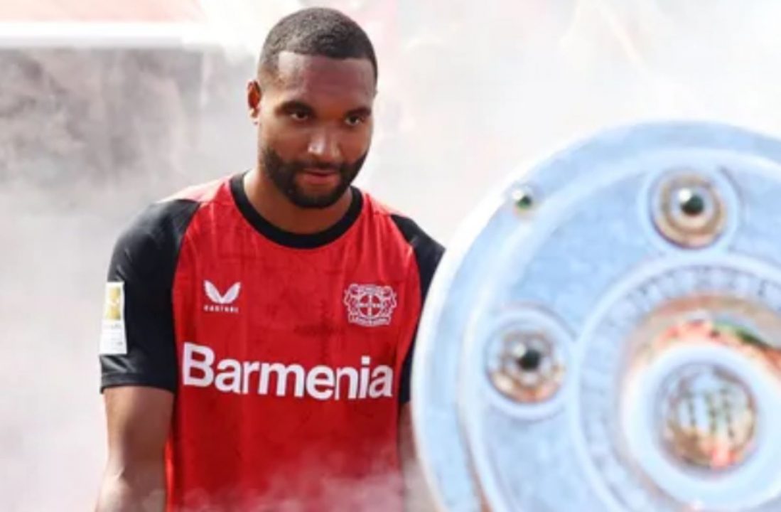 Jonathan Tah usai membawa Bayer Leverkusen juara Bundesliga