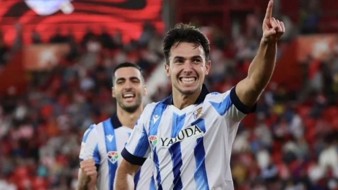 Martín Zubimendi pemain sepak bola Real Sociedad